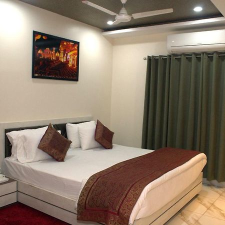 Hotel Tamilnadu Kashi Βαρανάσι Εξωτερικό φωτογραφία