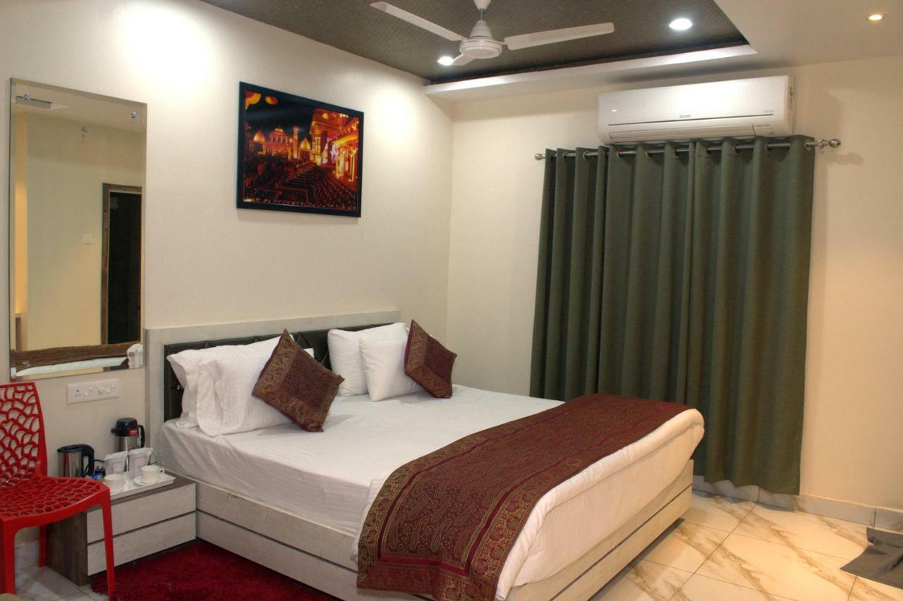 Hotel Tamilnadu Kashi Βαρανάσι Εξωτερικό φωτογραφία
